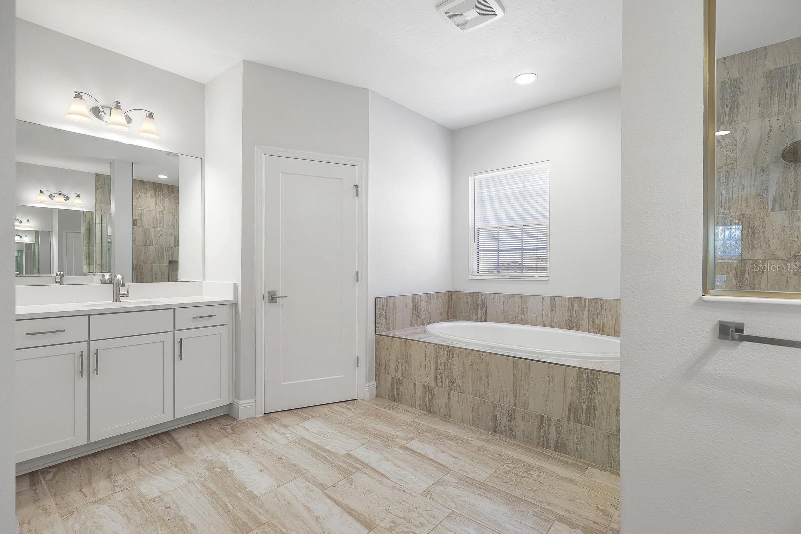 Image 27 of 48 For 13019 Paddock Wood Place