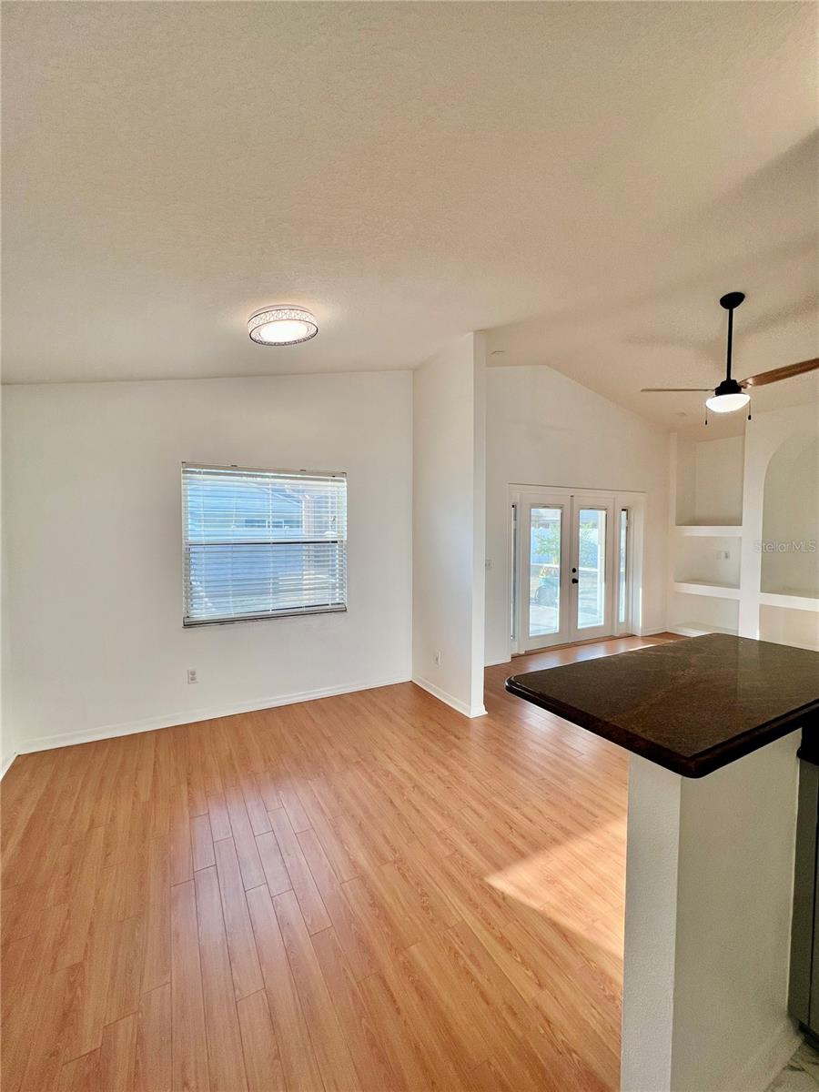 Image 16 of 36 For 9817 La Vonda Street