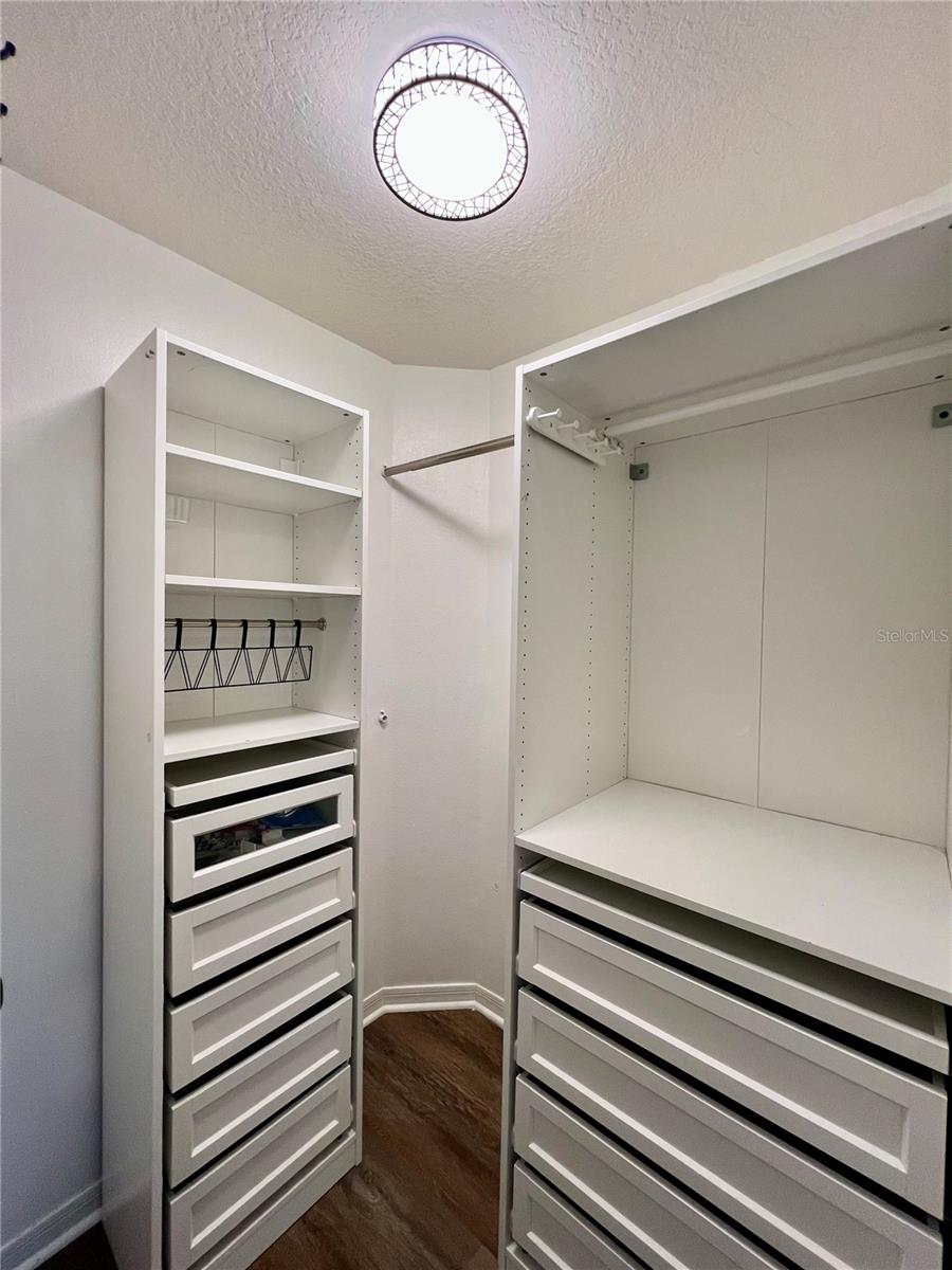 Image 20 of 36 For 9817 La Vonda Street