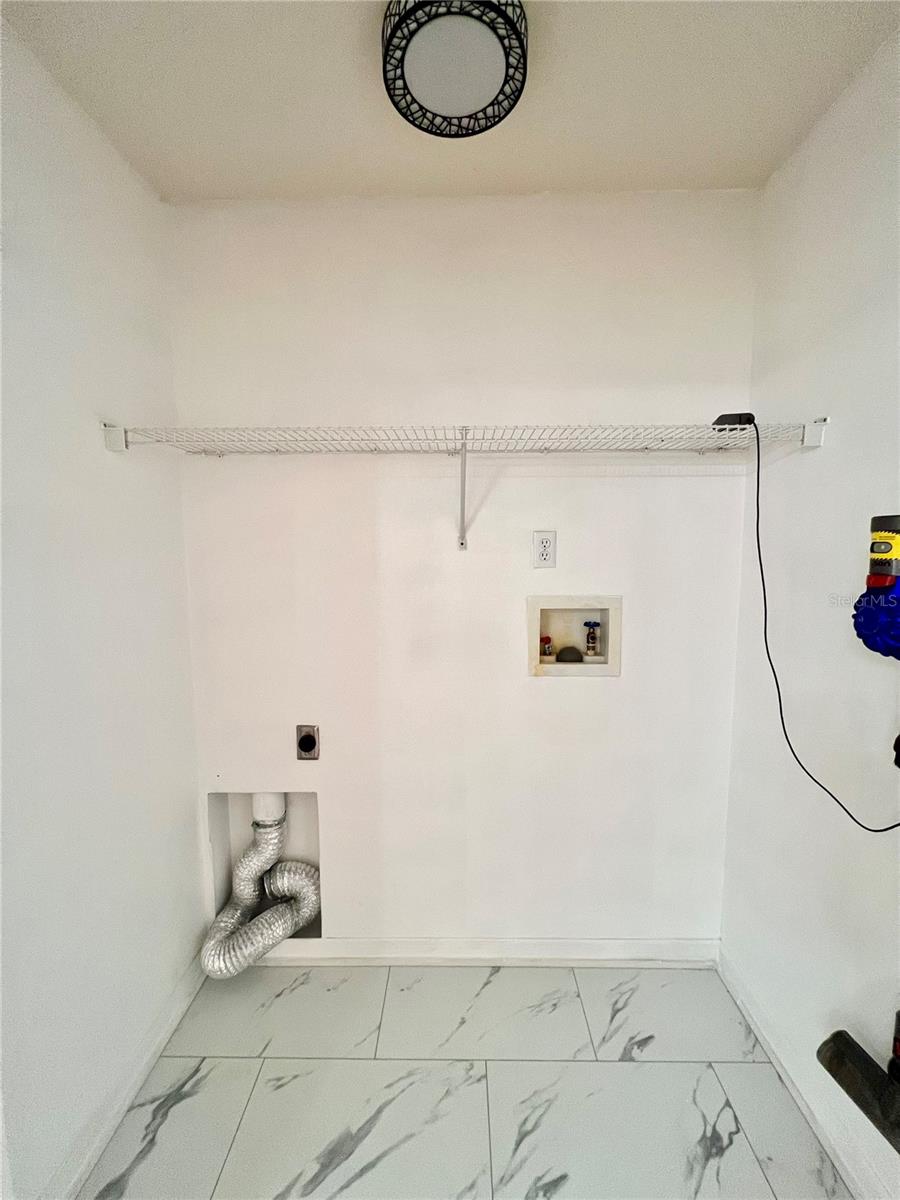 Image 30 of 36 For 9817 La Vonda Street