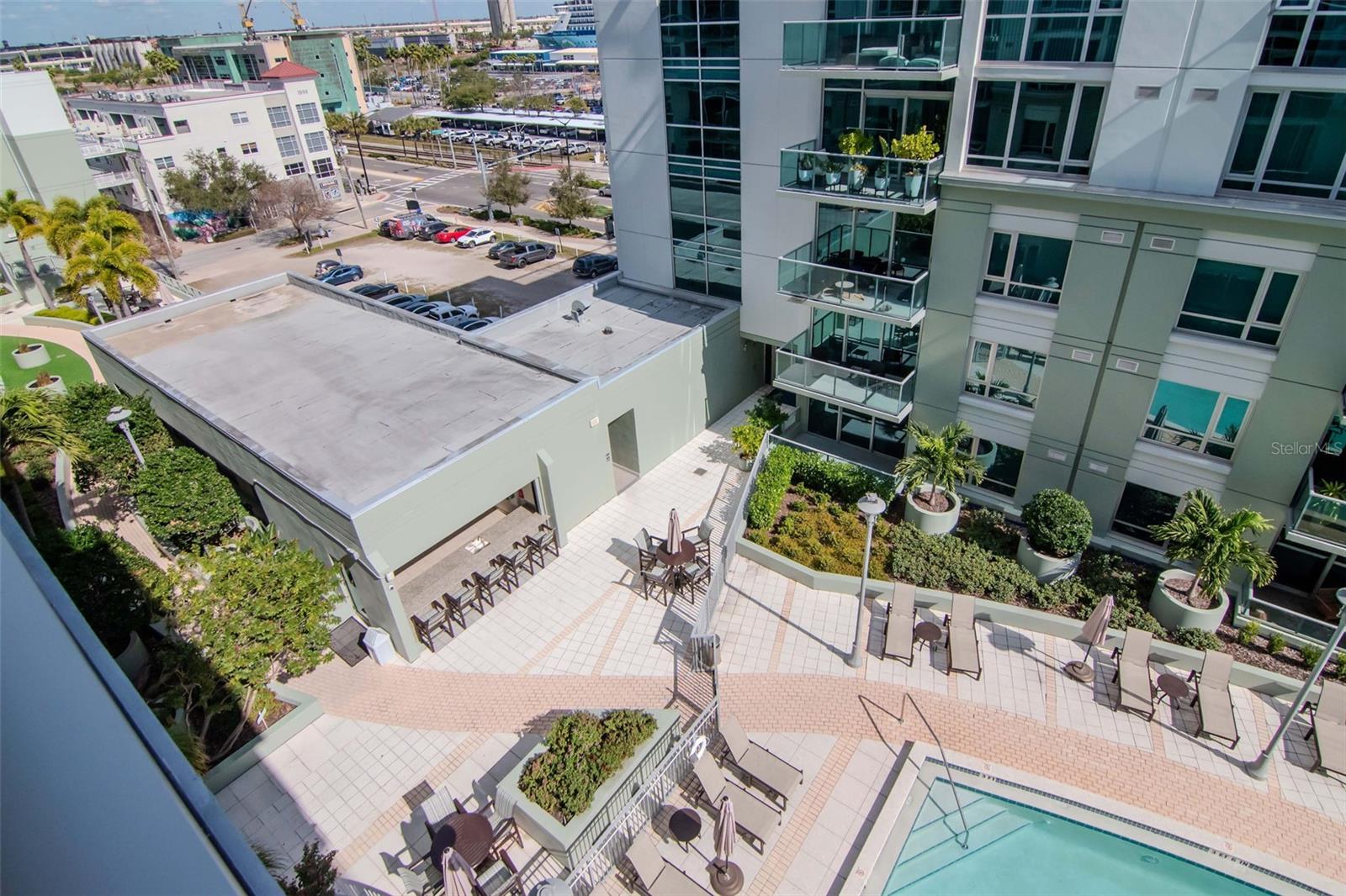 Image 17 of 57 For 111 12th Street 1712