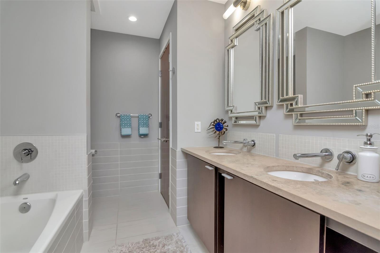 Image 29 of 57 For 111 12th Street 1712