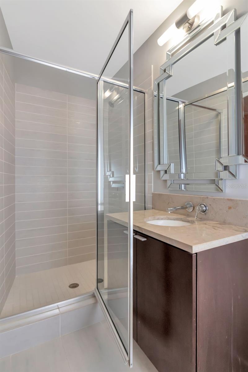 Image 41 of 57 For 111 12th Street 1712