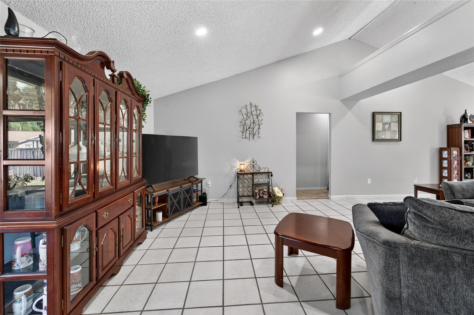 Image 14 of 54 For 1938 Cinnamon Drive