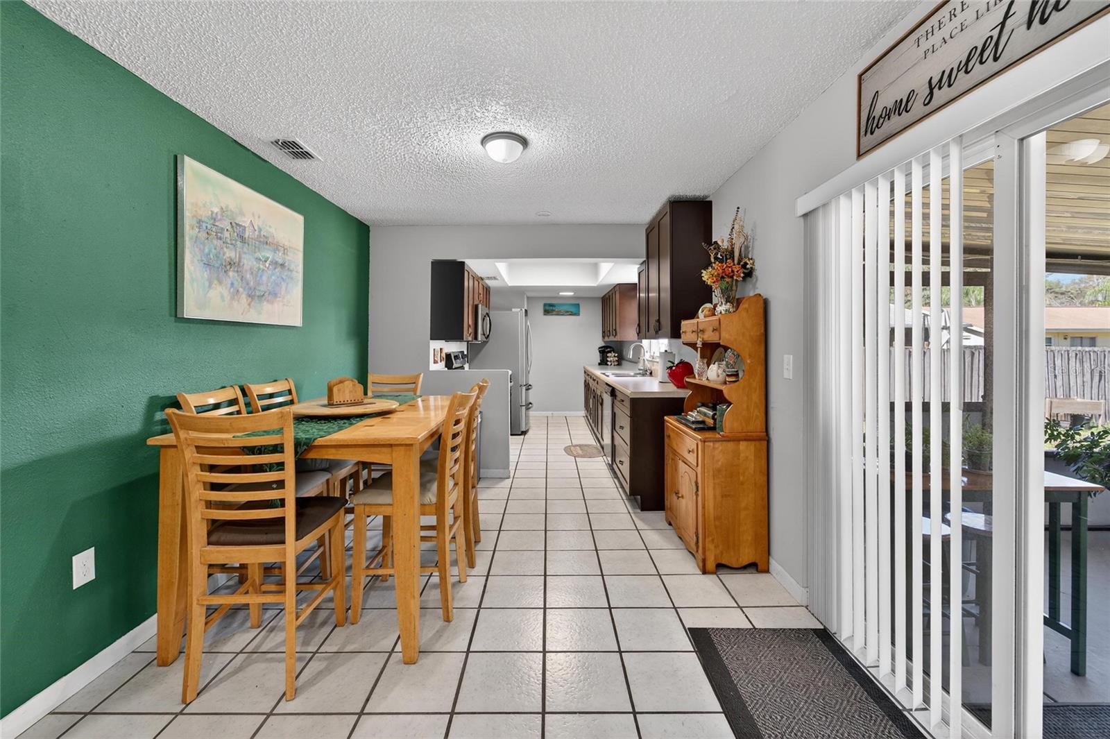 Image 17 of 54 For 1938 Cinnamon Drive