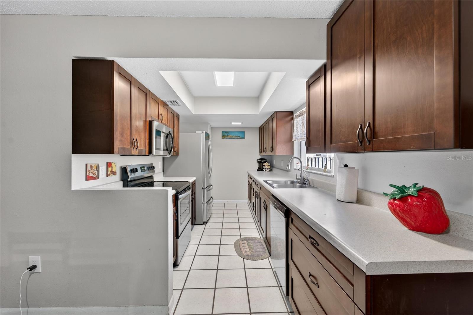 Image 21 of 54 For 1938 Cinnamon Drive