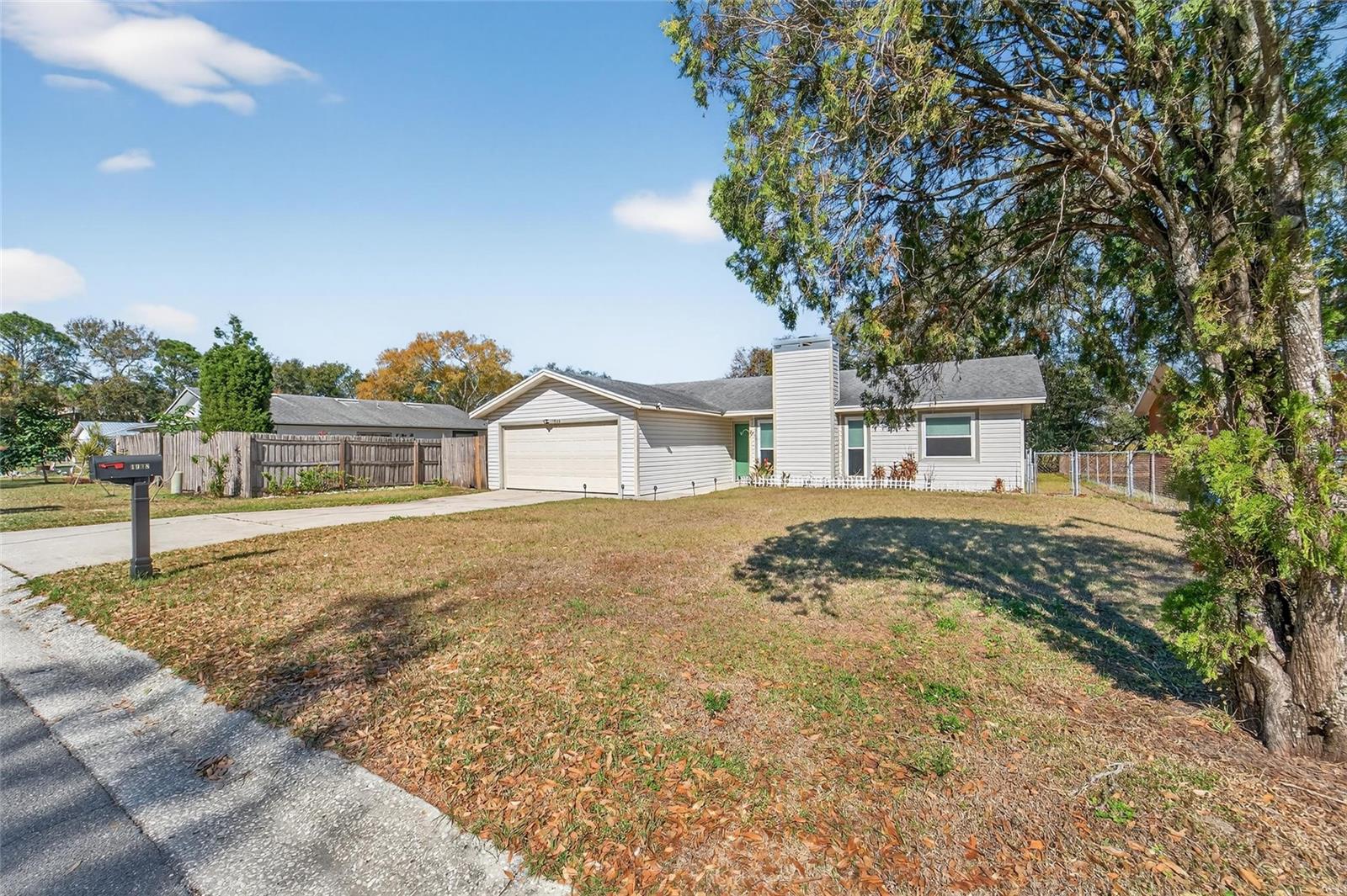 Image 4 of 54 For 1938 Cinnamon Drive