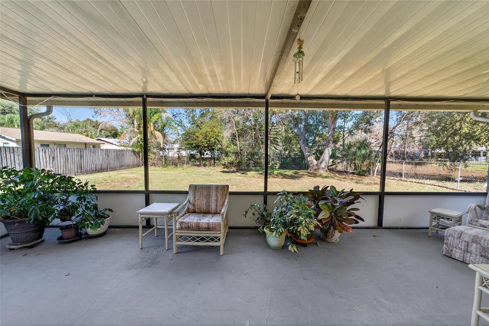 Image 42 of 54 For 1938 Cinnamon Drive