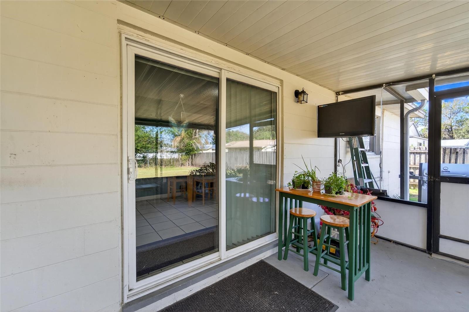 Image 43 of 54 For 1938 Cinnamon Drive