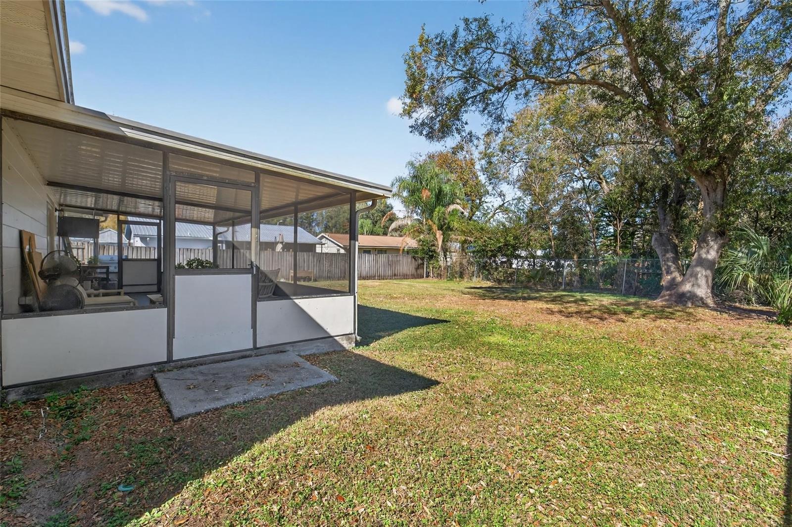 Image 45 of 54 For 1938 Cinnamon Drive