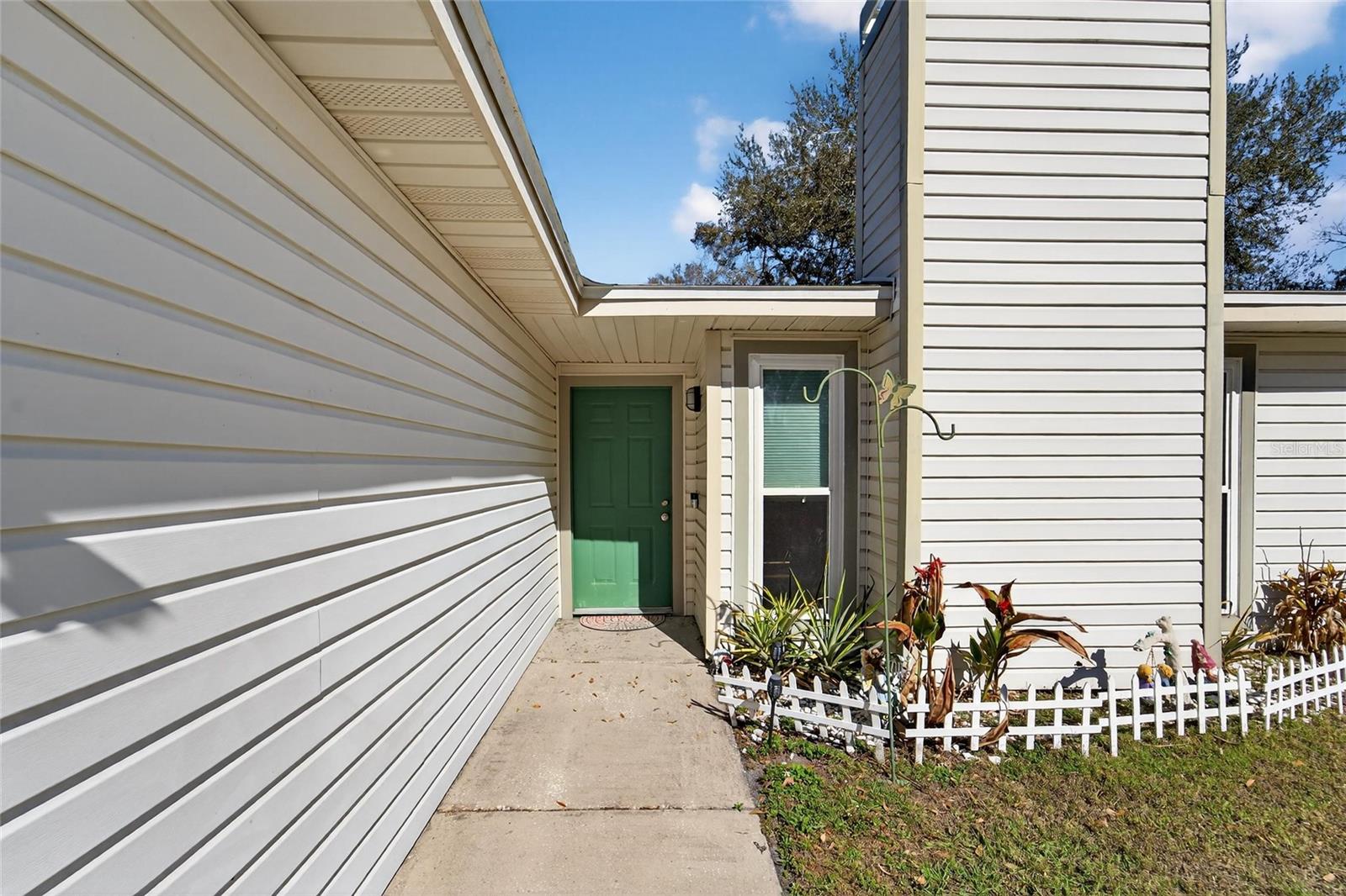 Image 5 of 54 For 1938 Cinnamon Drive