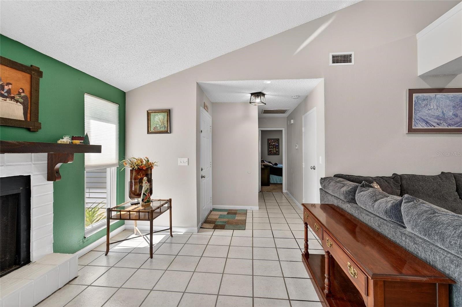 Image 9 of 54 For 1938 Cinnamon Drive