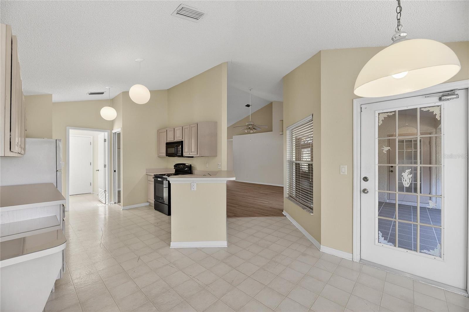 Image 14 of 80 For 743 Winterbrooke Way