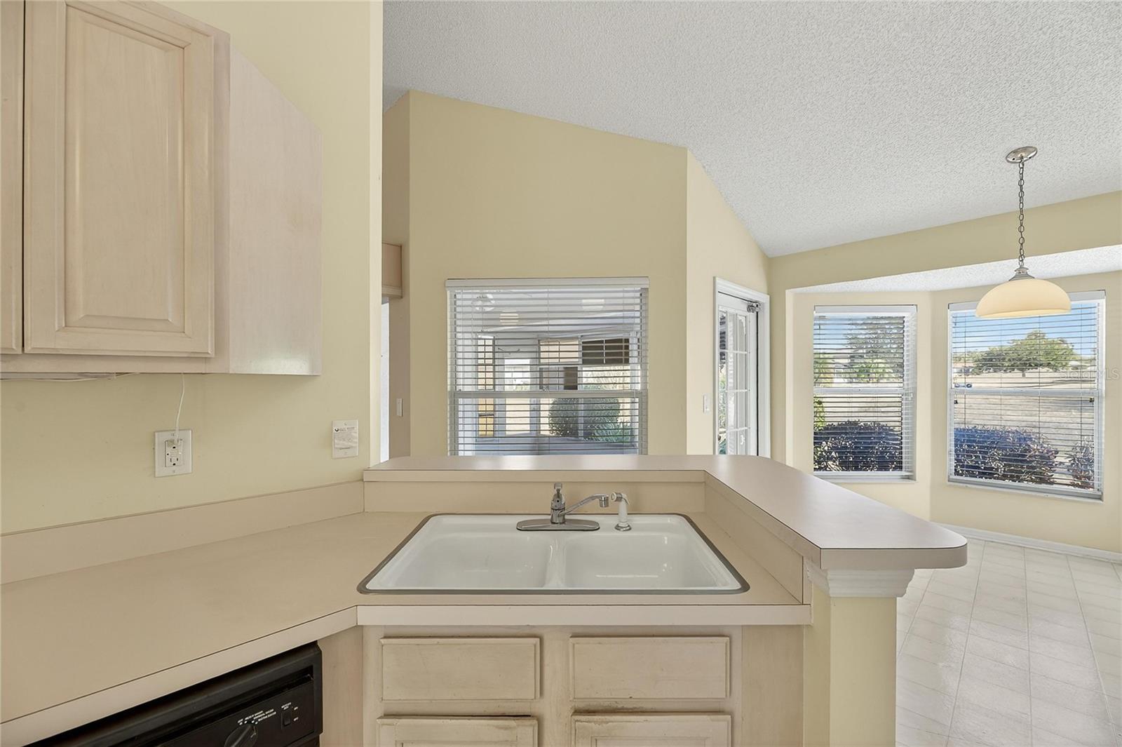 Image 19 of 80 For 743 Winterbrooke Way