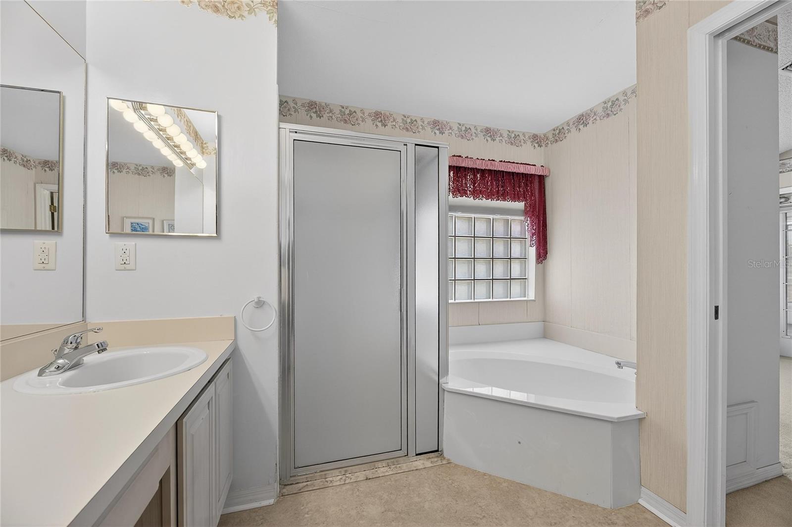 Image 37 of 80 For 743 Winterbrooke Way