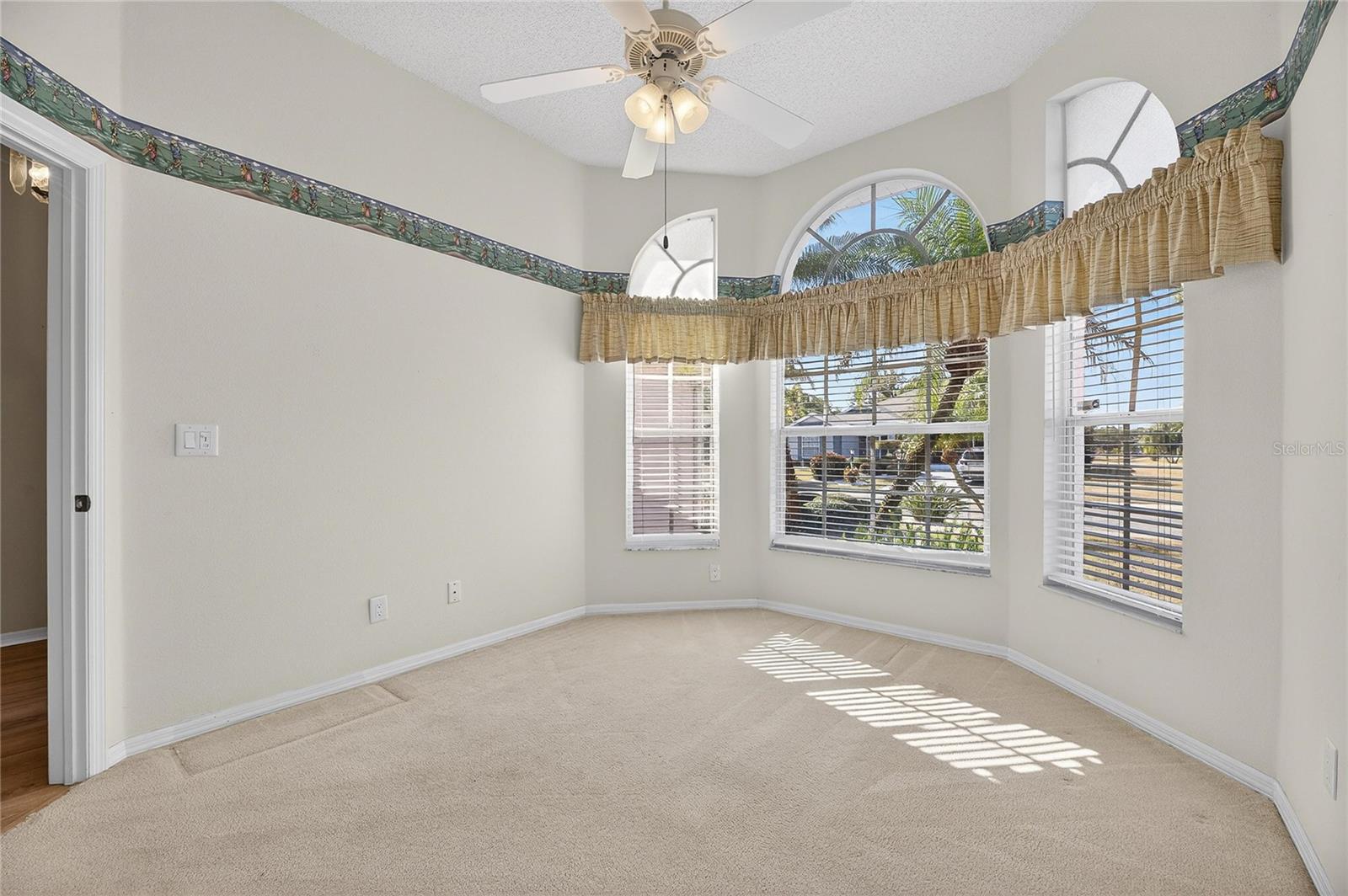 Image 41 of 80 For 743 Winterbrooke Way