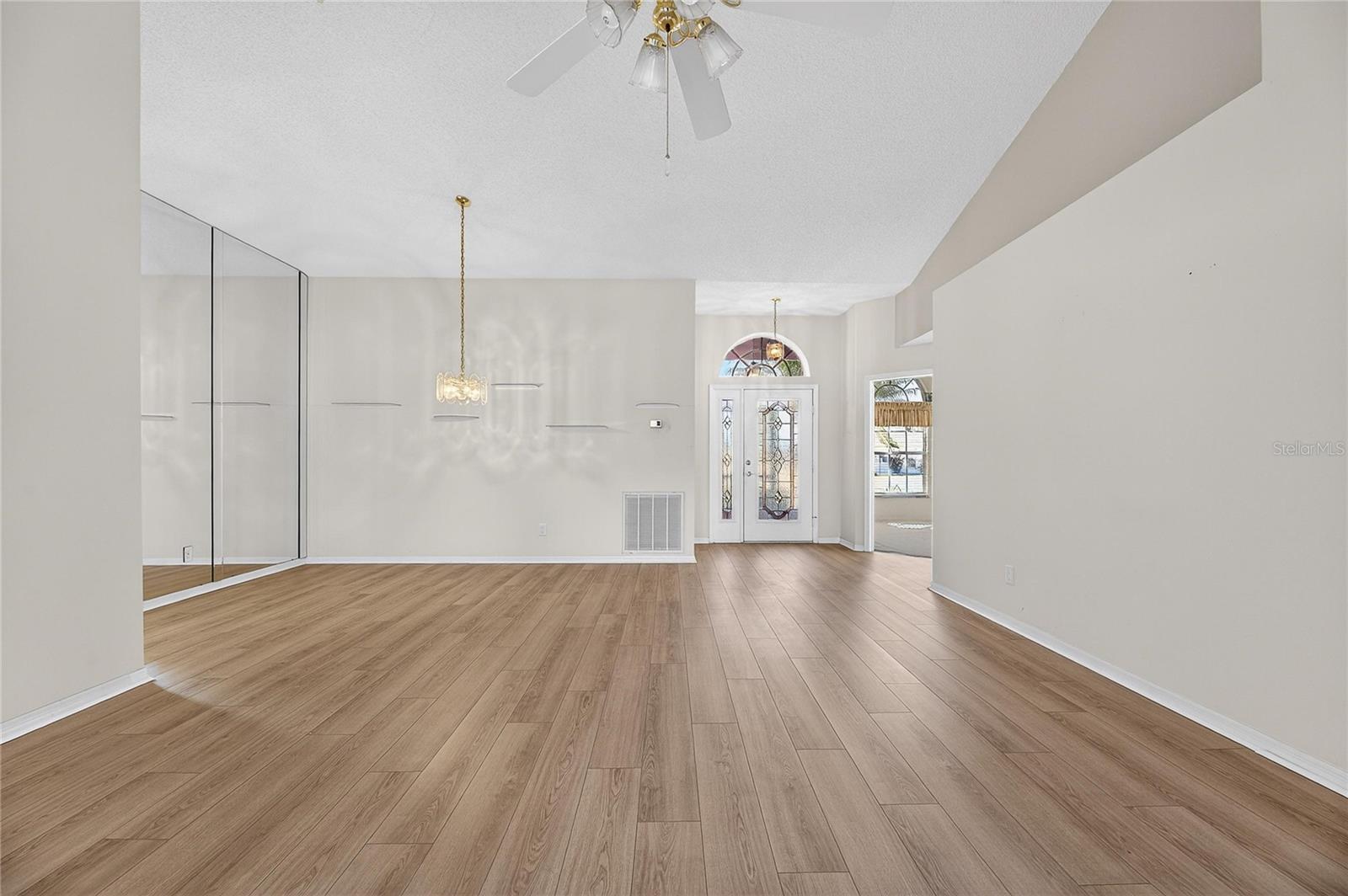 Image 8 of 80 For 743 Winterbrooke Way