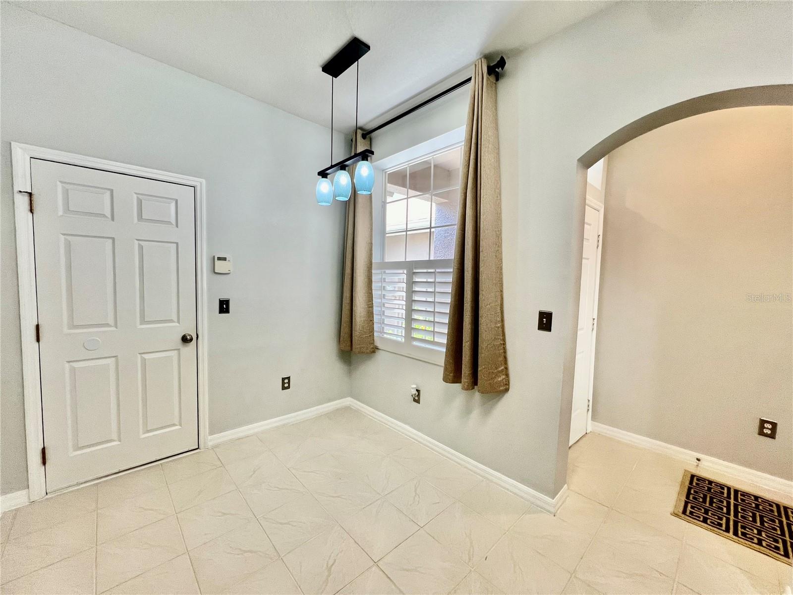 Image 10 of 31 For 11234 Windsor Place Circle