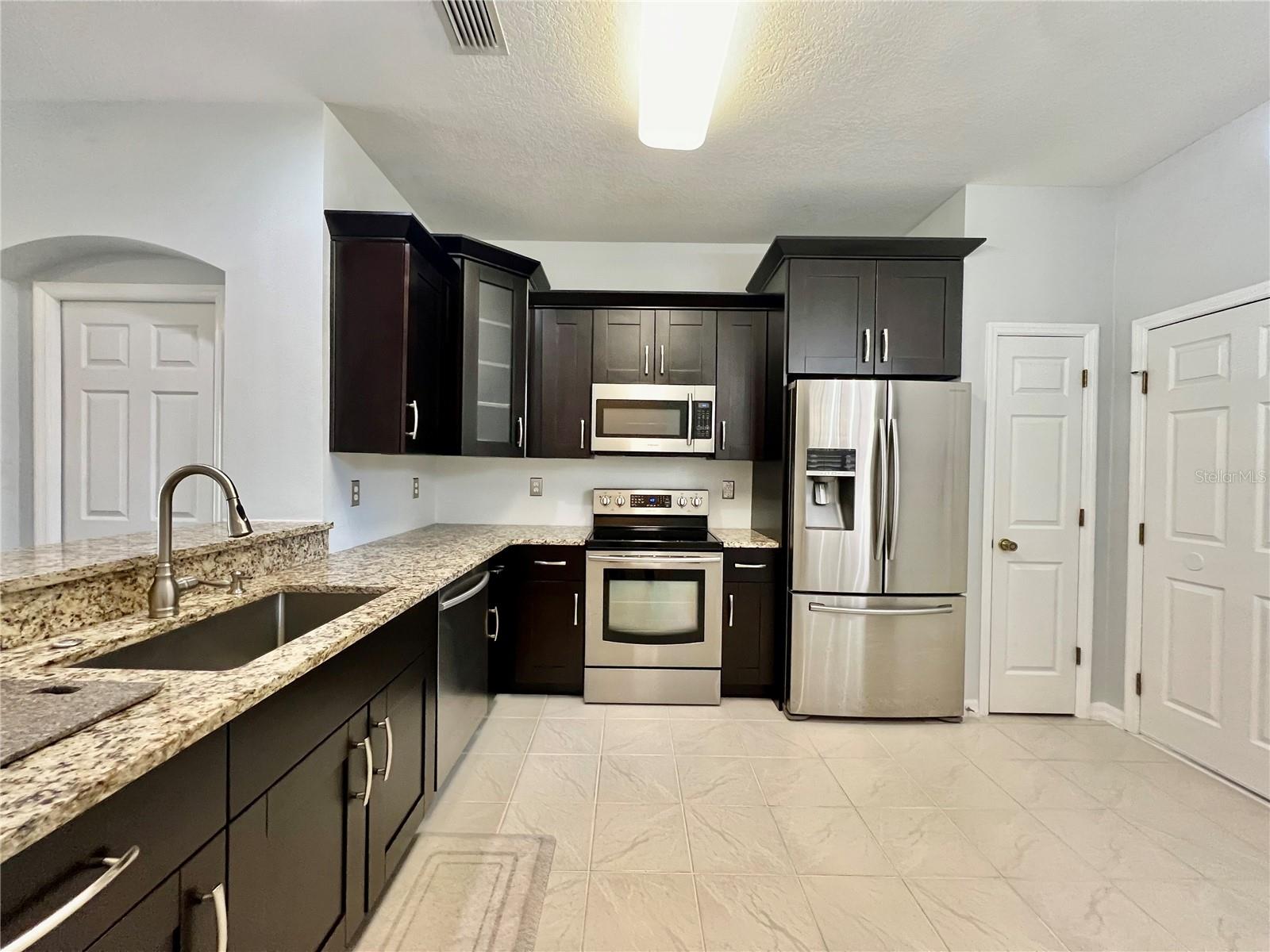 Image 5 of 31 For 11234 Windsor Place Circle