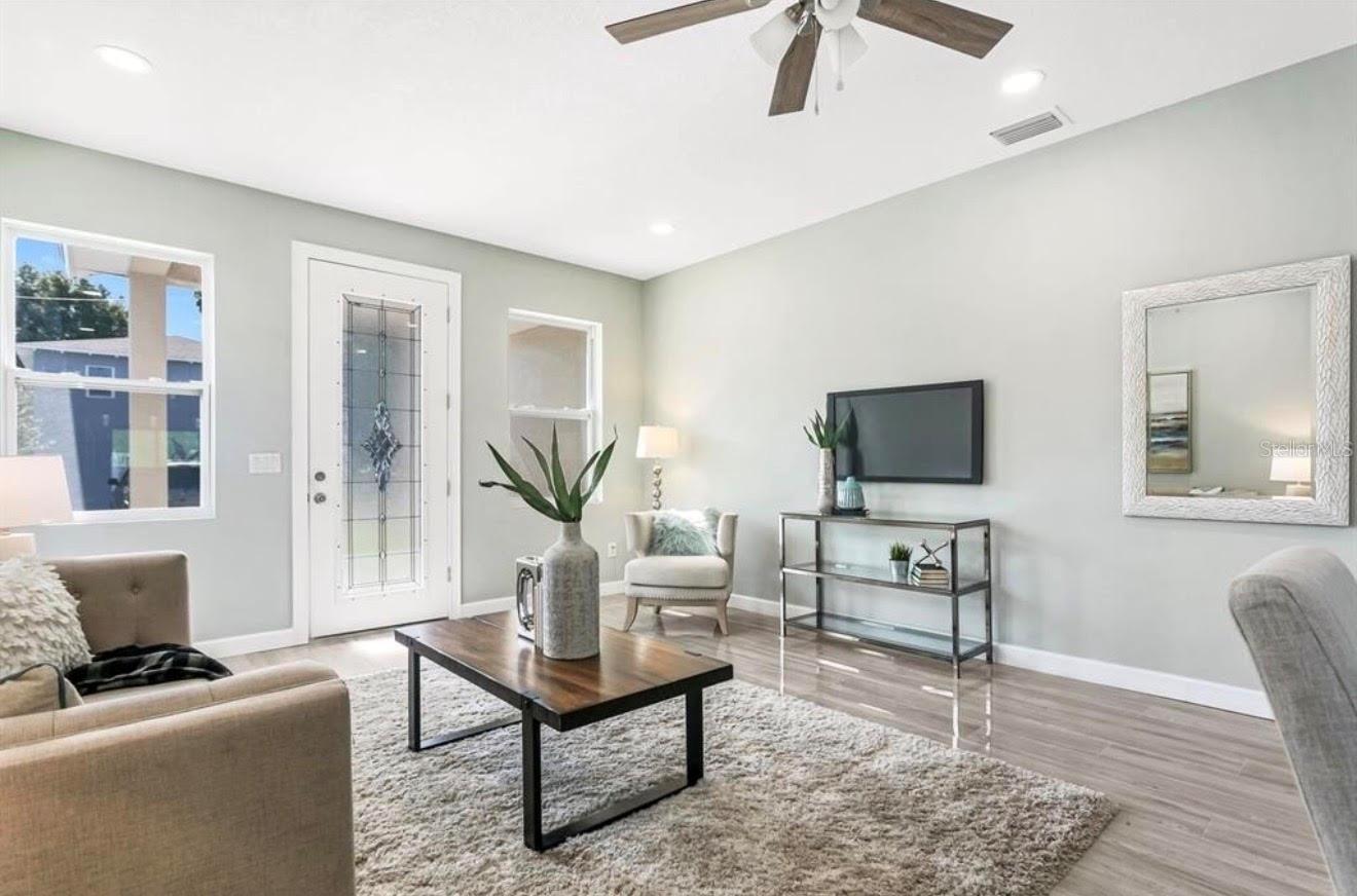 Image 3 of 17 For 5037 23rd St N