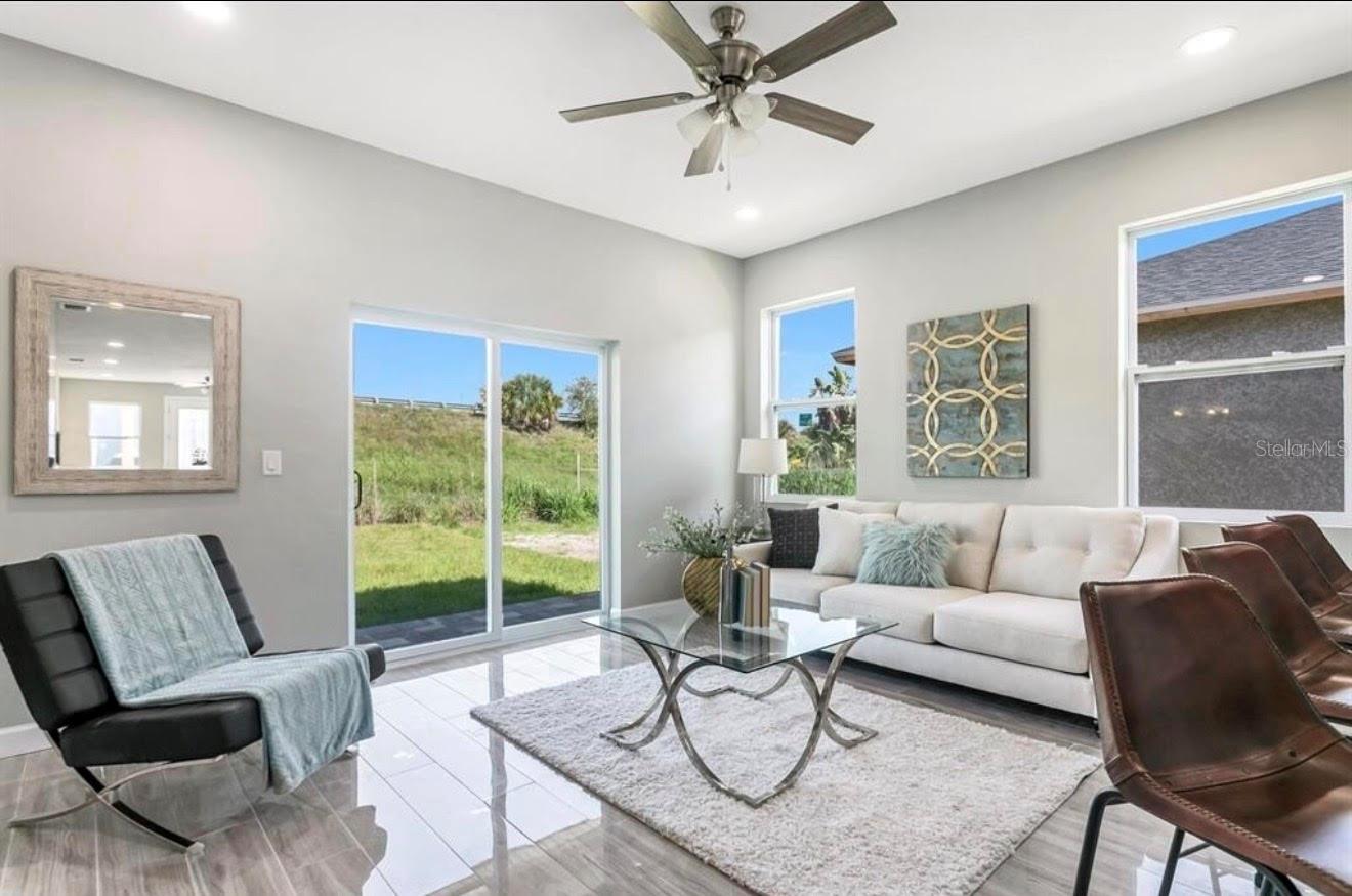 Image 9 of 17 For 5037 23rd St N