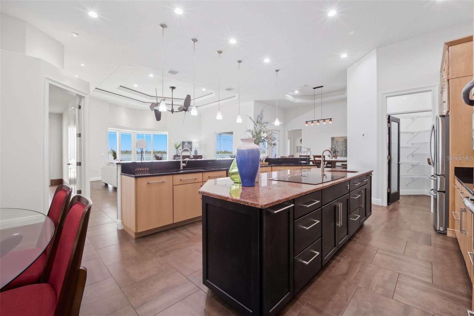 Image 16 of 100 For 3215 Gulf City Road