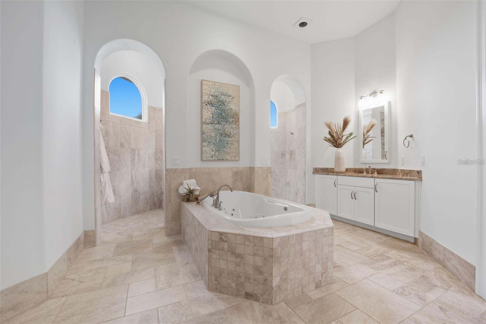 Image 26 of 100 For 3215 Gulf City Road