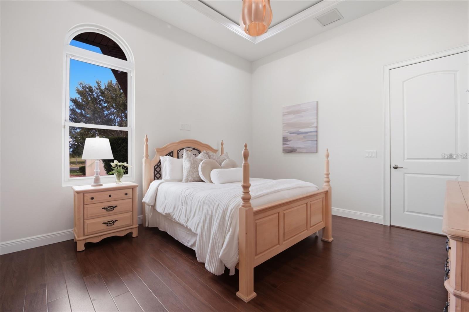 Image 35 of 100 For 3215 Gulf City Road