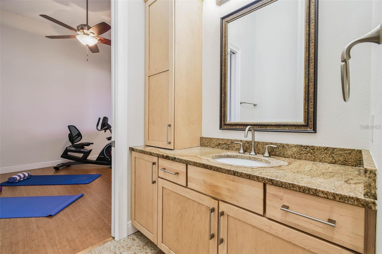 Image 40 of 100 For 3215 Gulf City Road