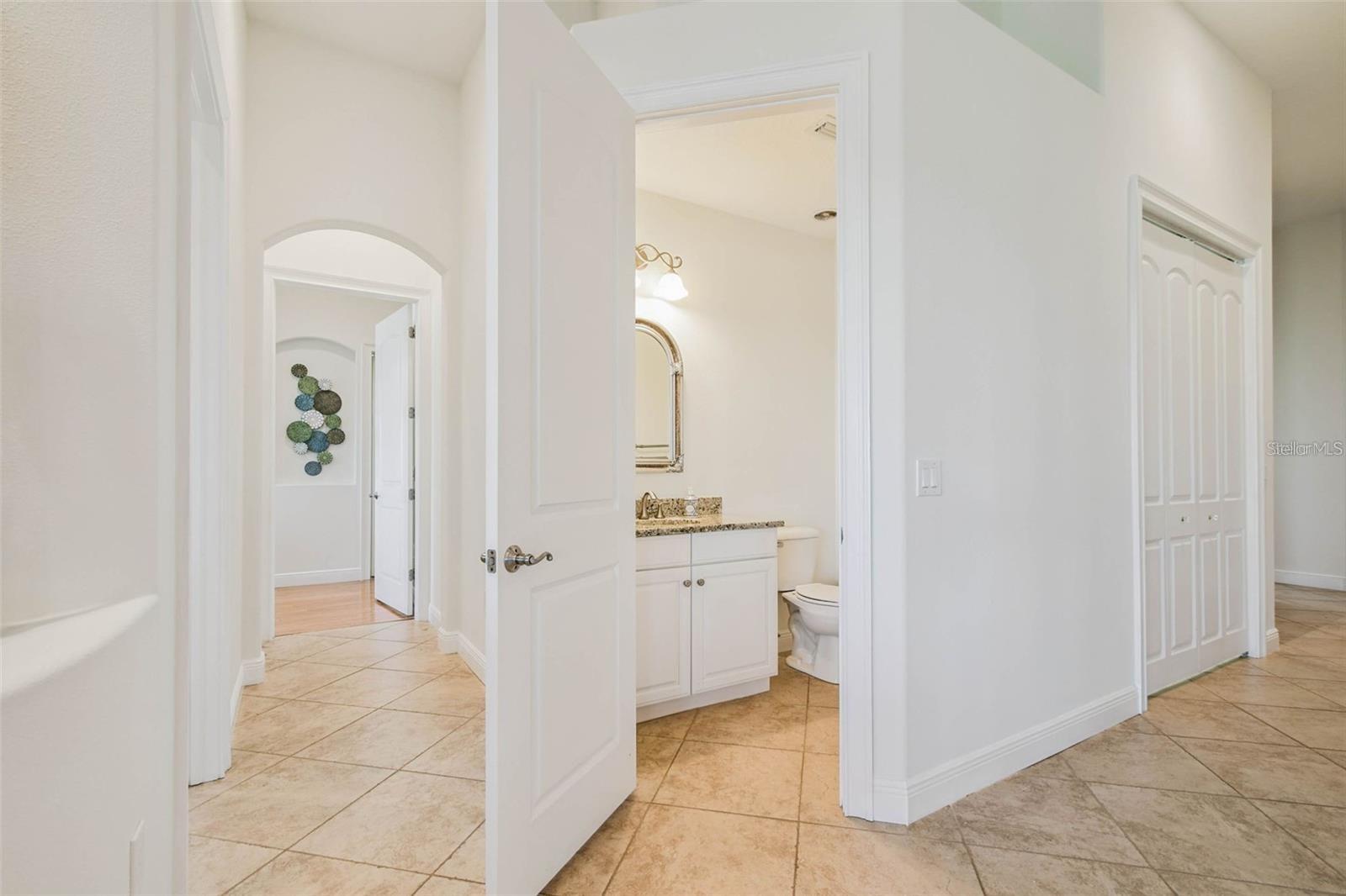 Image 48 of 100 For 3215 Gulf City Road