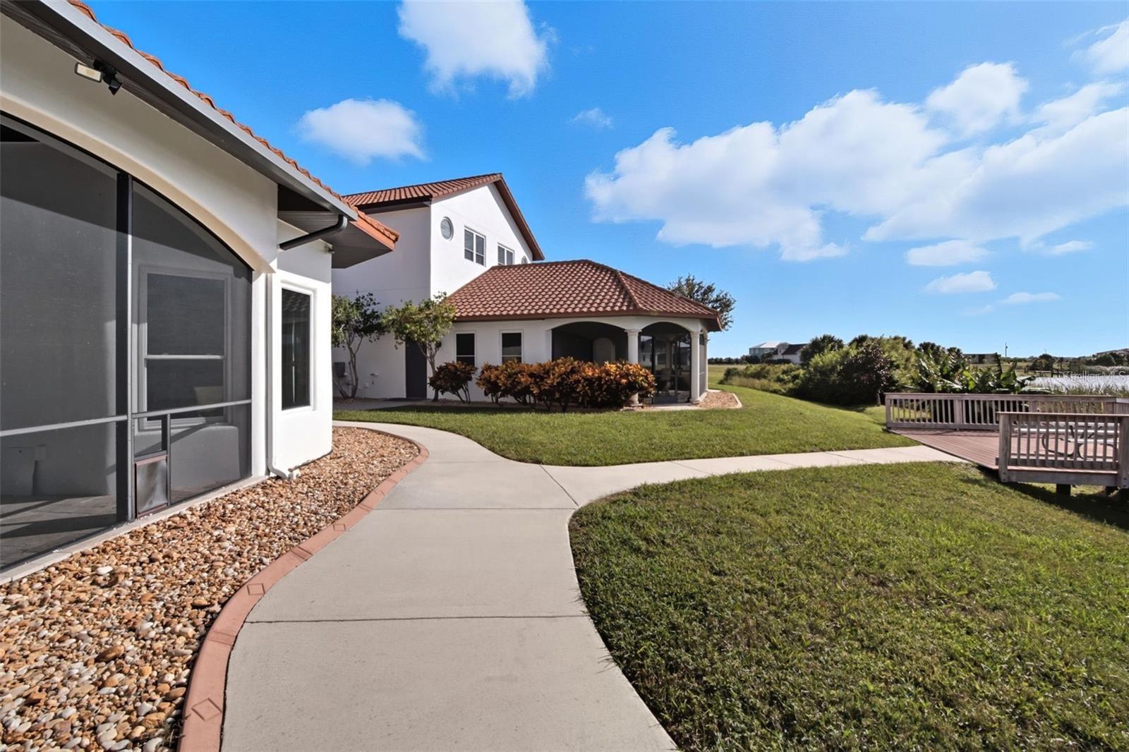 Image 71 of 100 For 3215 Gulf City Road