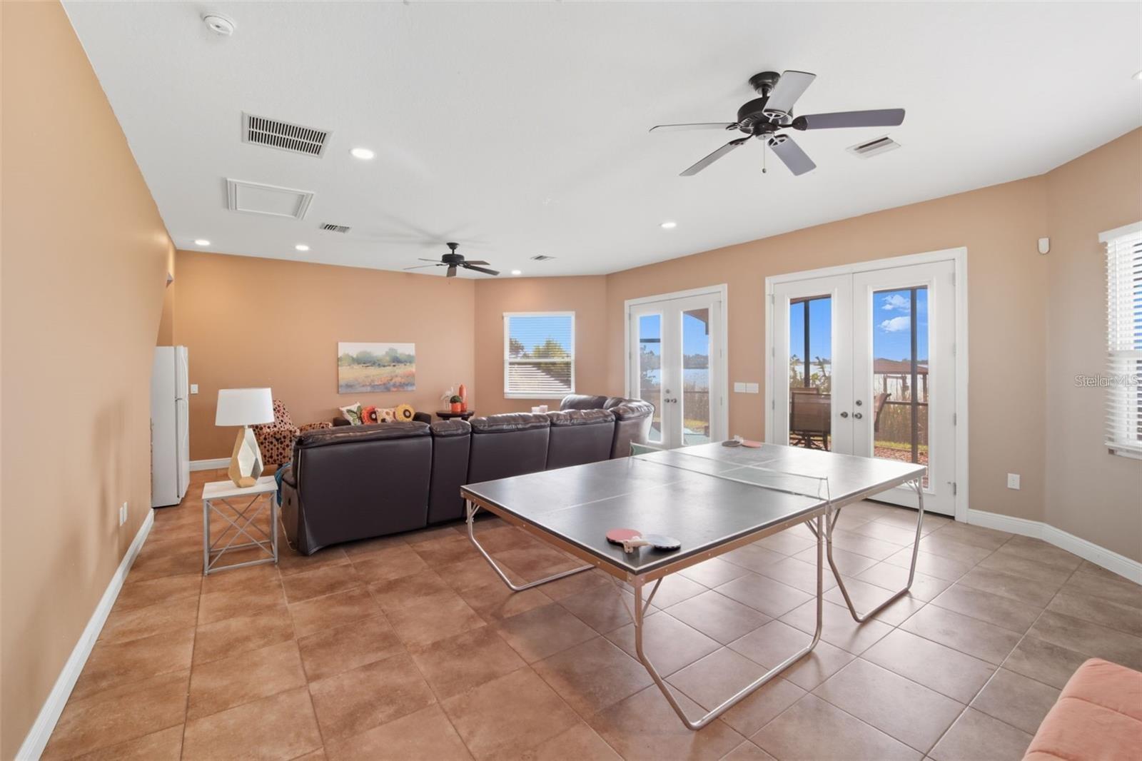 Image 77 of 100 For 3215 Gulf City Road