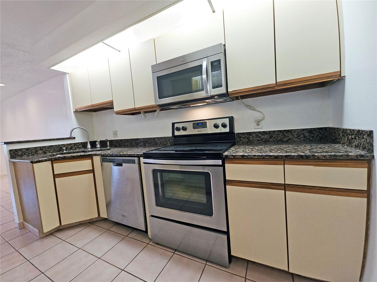 Image 13 of 57 For 10488 Saint Tropez Place 102