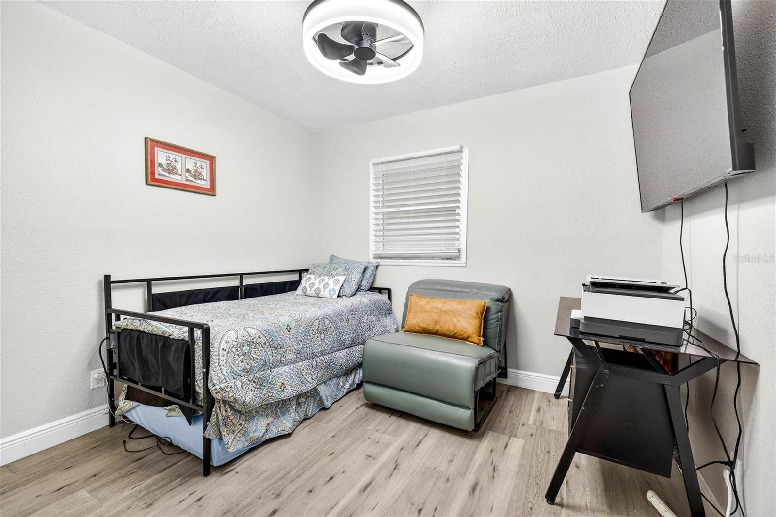 Image 24 of 52 For 8718 Tahiti Lane