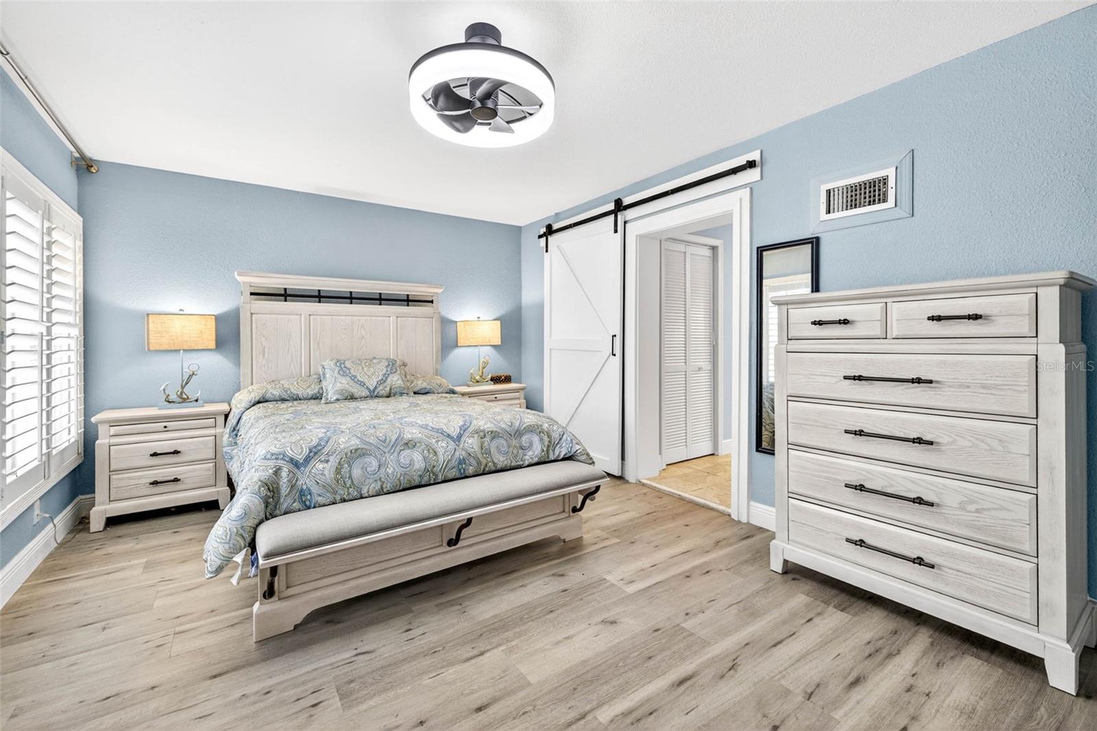 Image 31 of 52 For 8718 Tahiti Lane