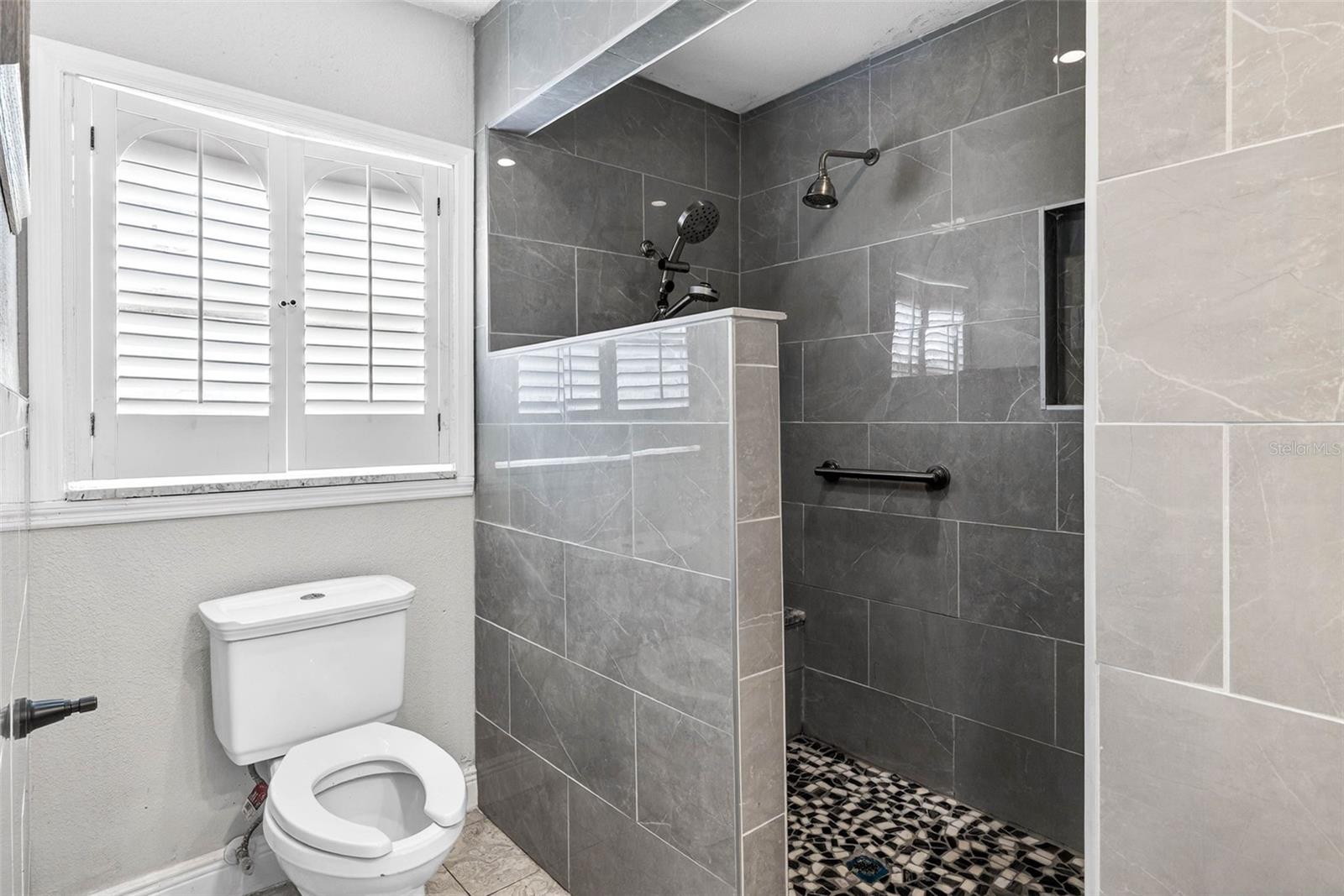 Image 36 of 52 For 8718 Tahiti Lane