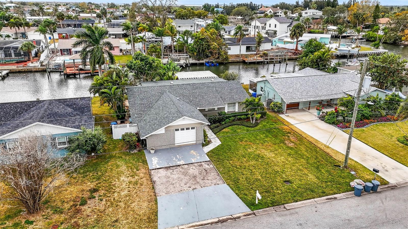 Image 46 of 52 For 8718 Tahiti Lane