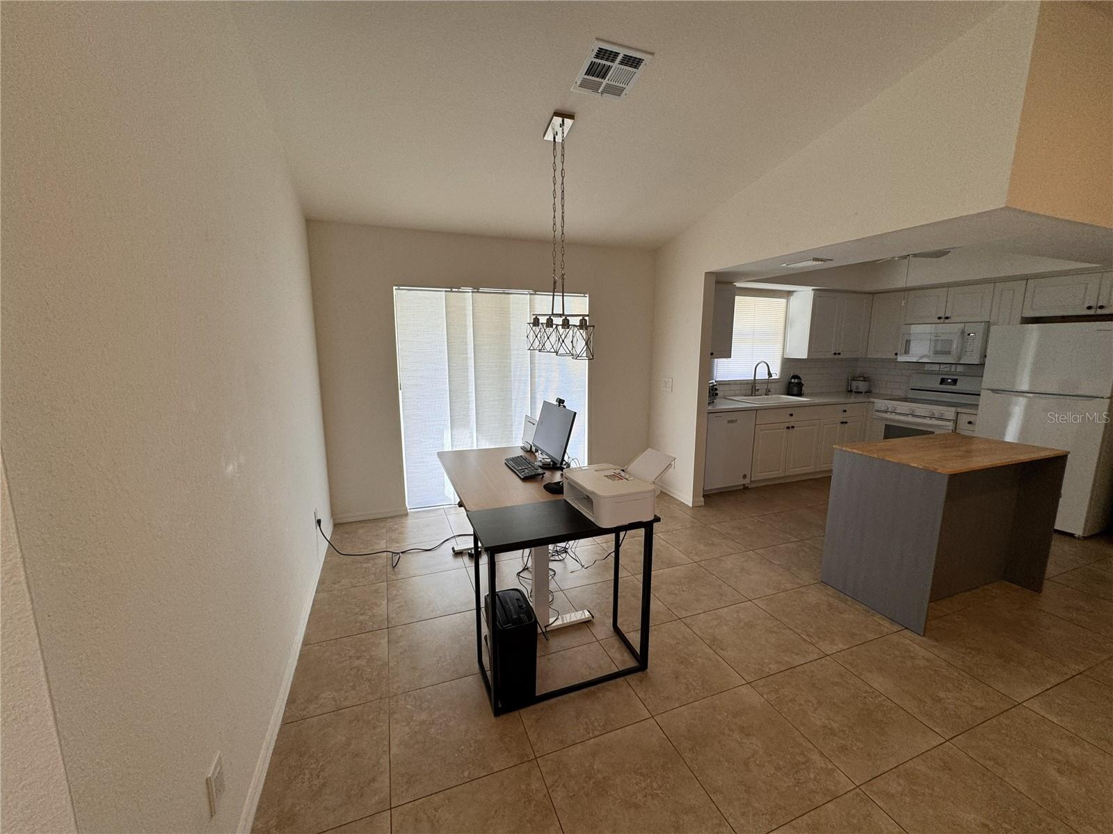 Image 4 of 13 For 3806 6th Avenue