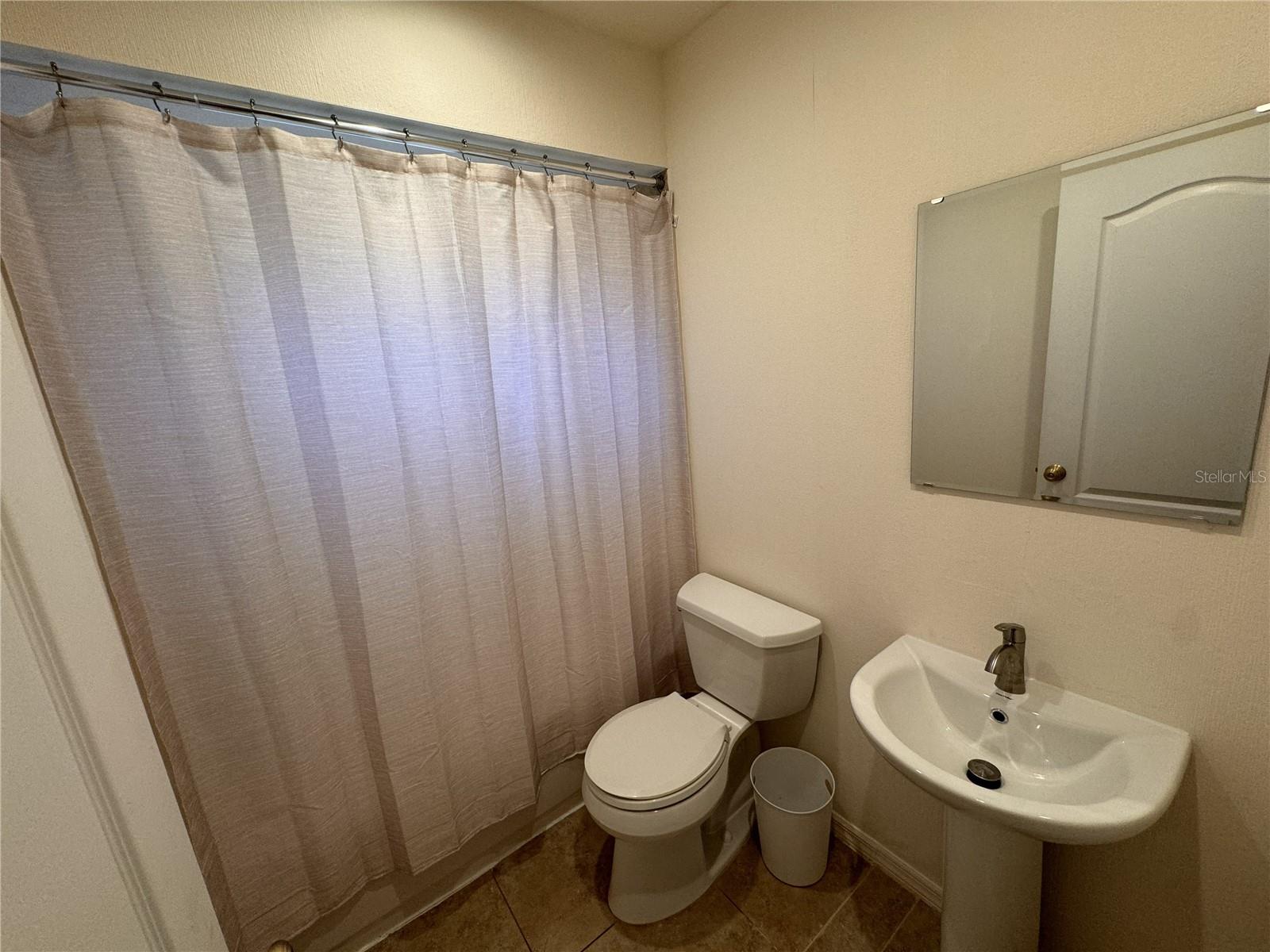 Image 6 of 13 For 3806 6th Avenue