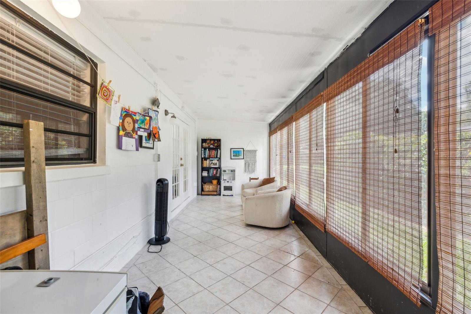 Image 30 of 39 For 908 Skyview Drive