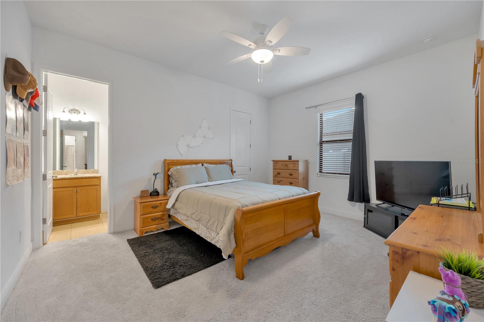 Image 26 of 37 For 3908 Gaviota Drive