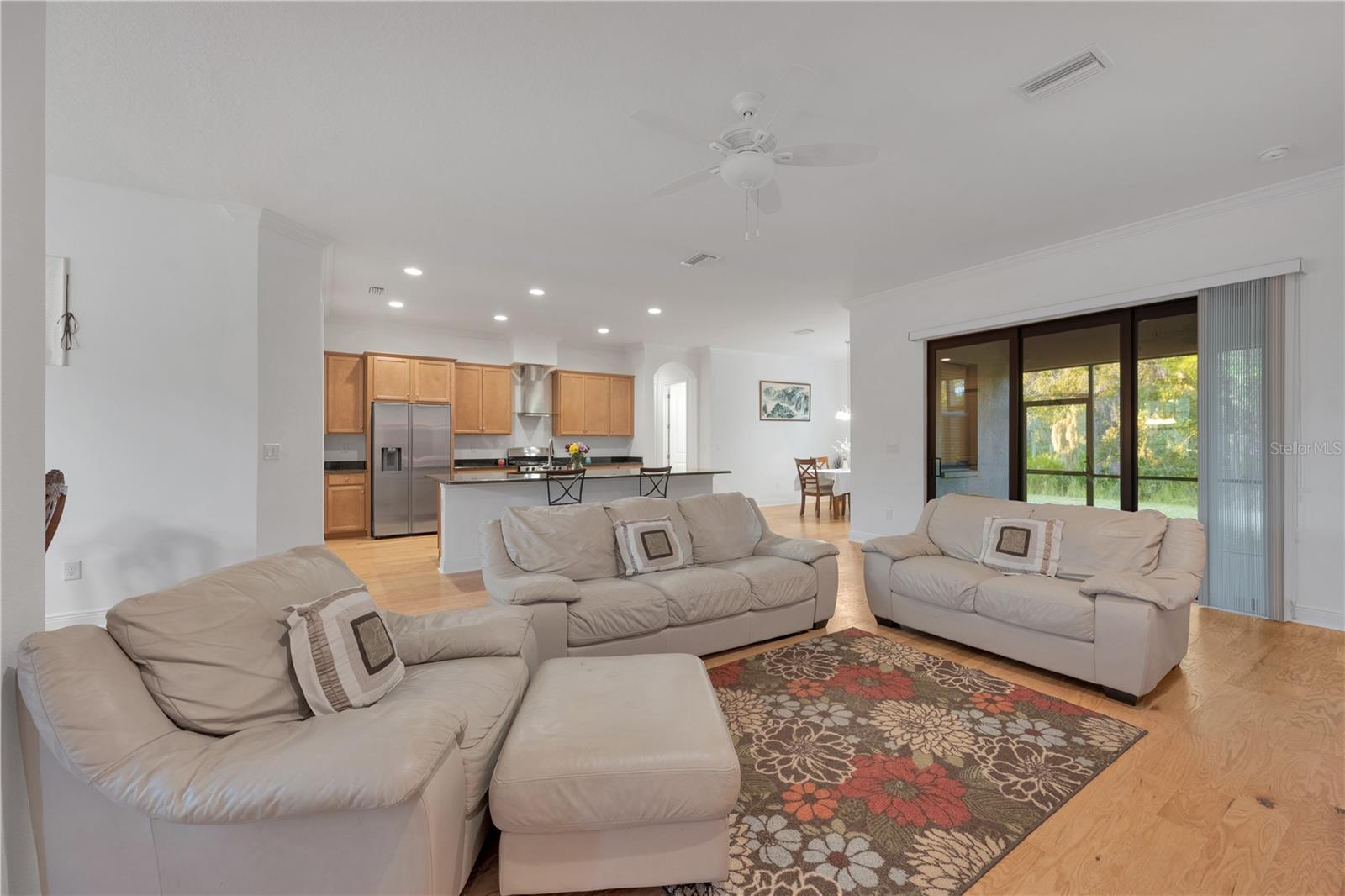 Image 6 of 37 For 3908 Gaviota Drive