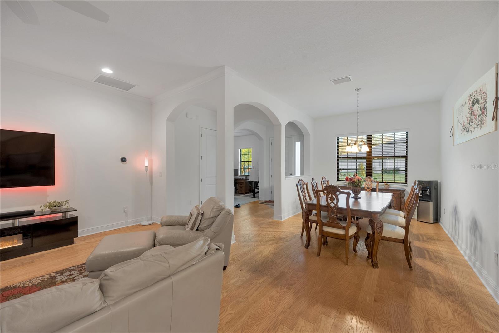 Image 9 of 37 For 3908 Gaviota Drive