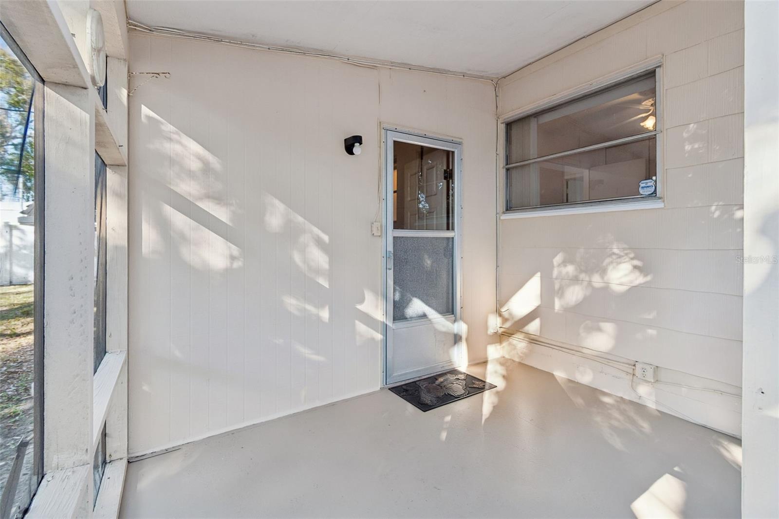 Image 18 of 27 For 1001 Hull Street S