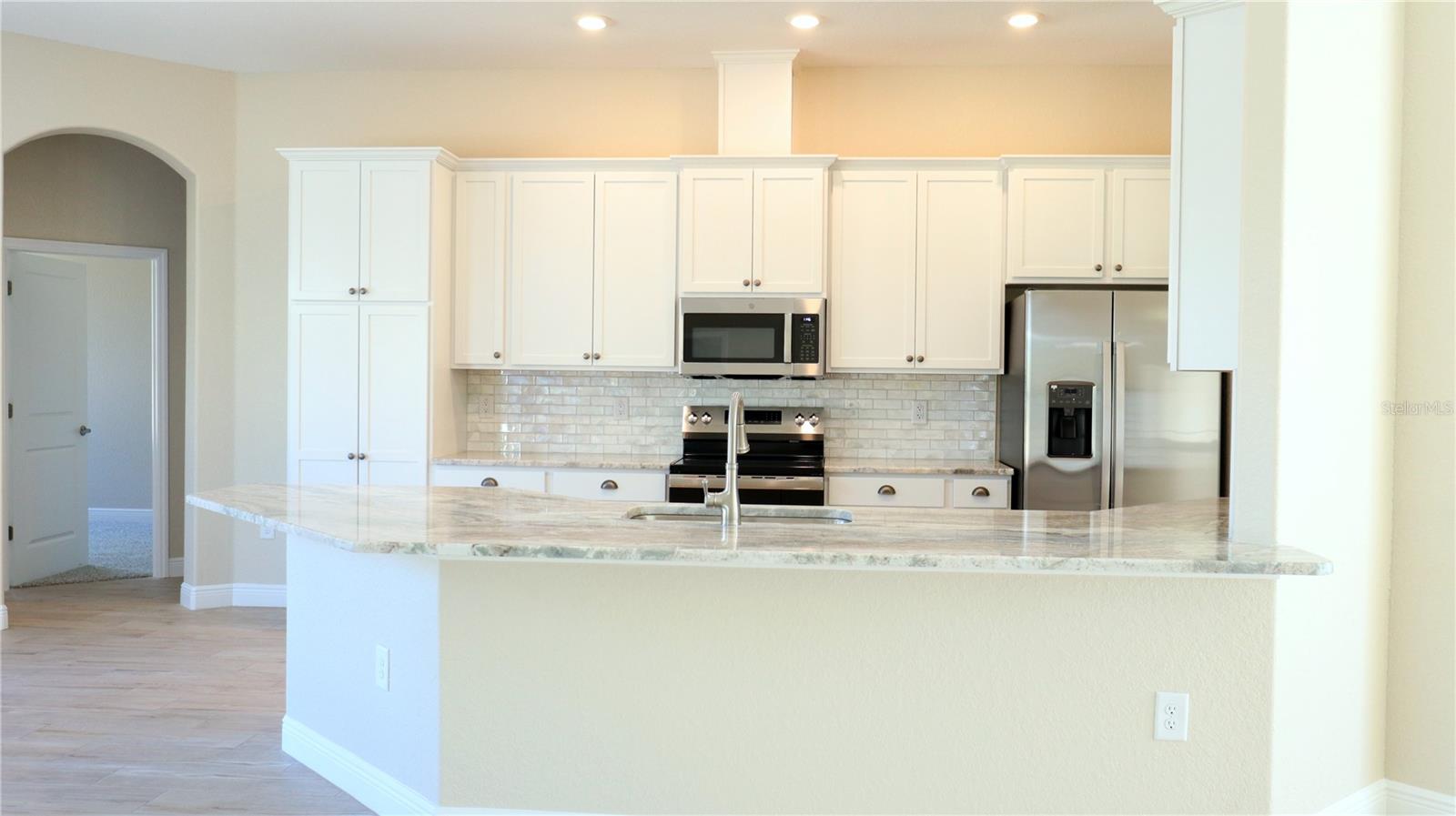 Image 2 of 26 For 12107 Hooded Warbler Court