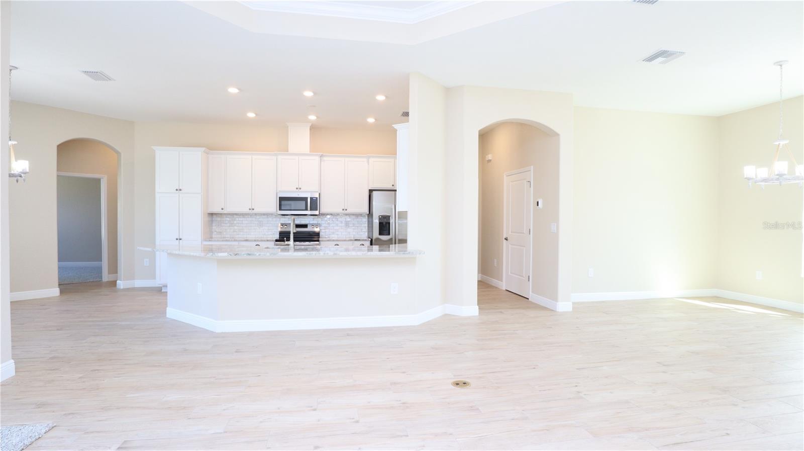 Image 4 of 26 For 12107 Hooded Warbler Court