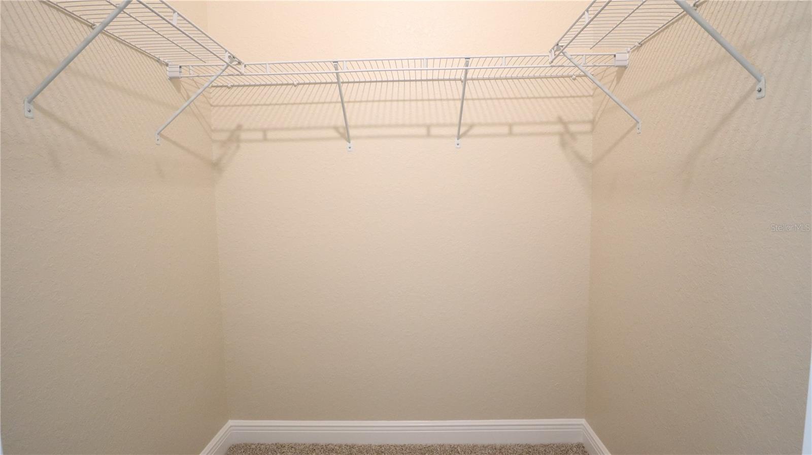 Image 8 of 26 For 12107 Hooded Warbler Court