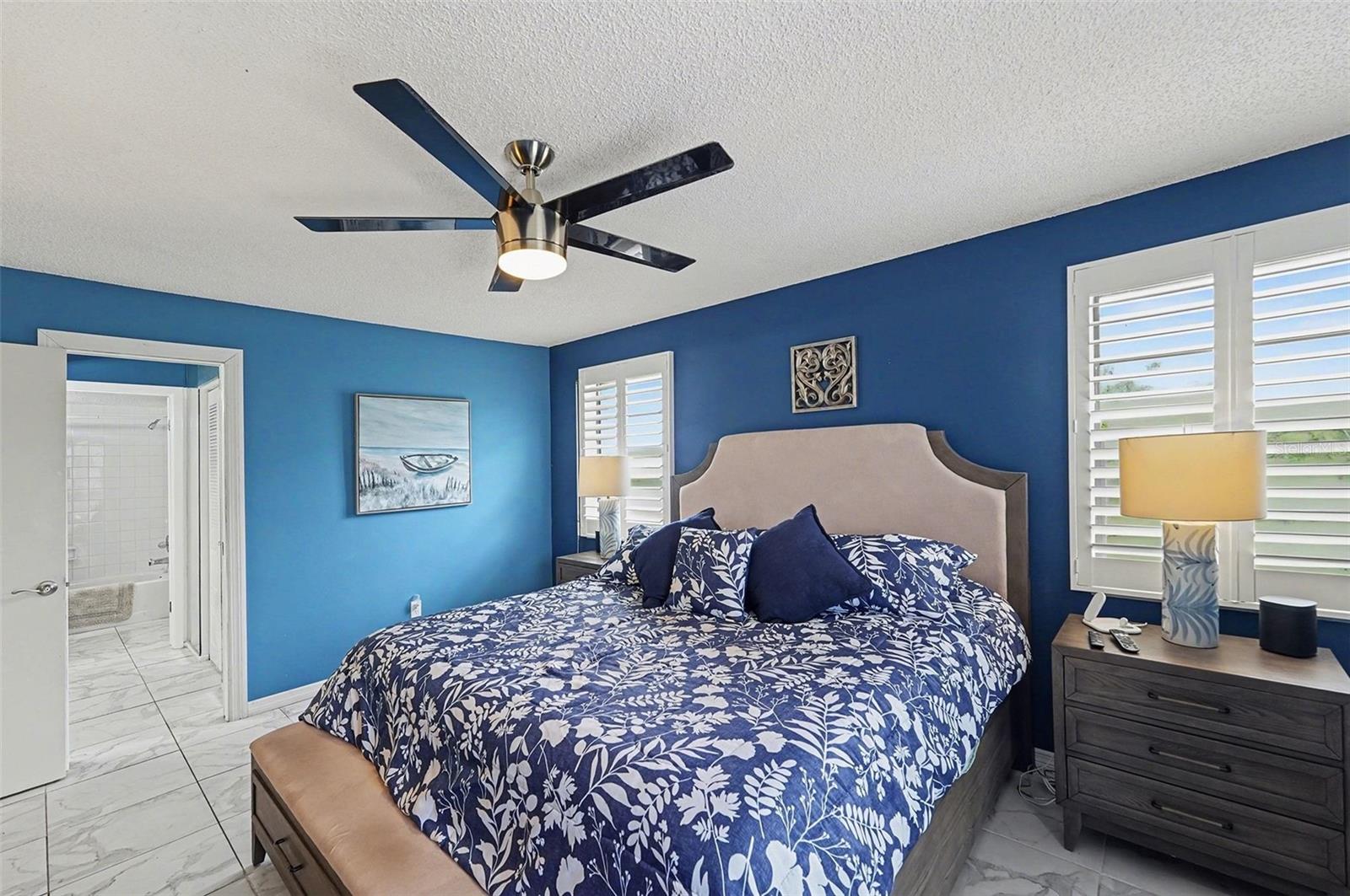 Image 18 of 30 For 8198 Terrace Garden Drive N 411