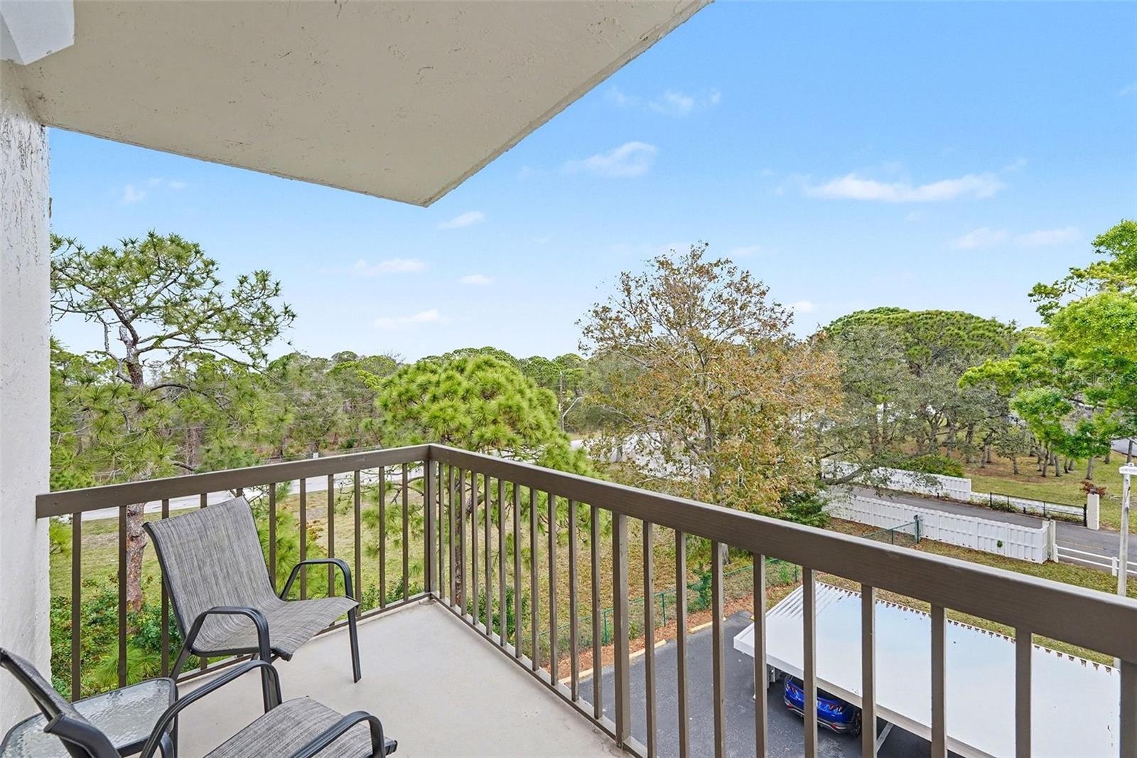 Image 26 of 30 For 8198 Terrace Garden Drive N 411