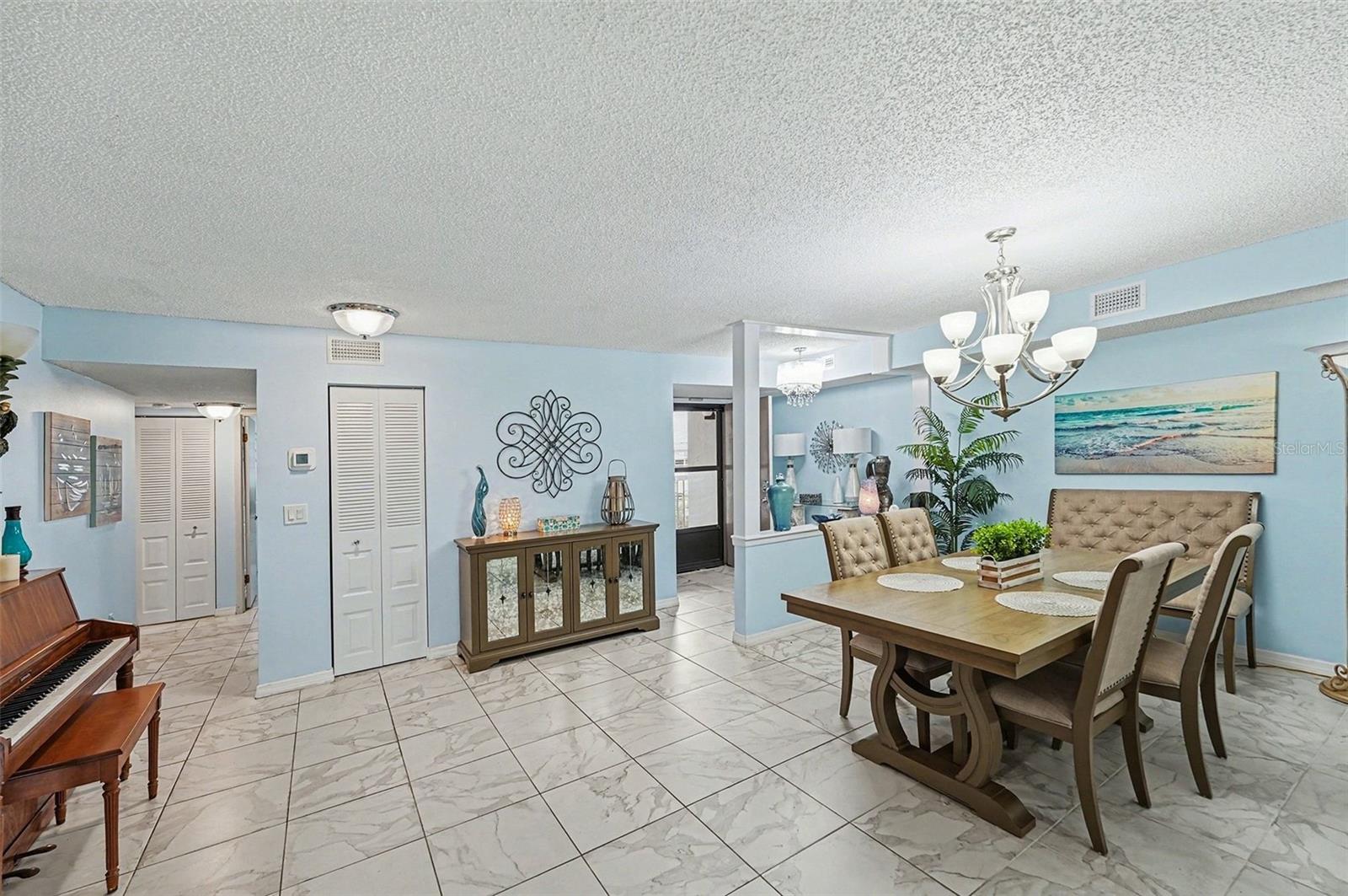 Image 9 of 30 For 8198 Terrace Garden Drive N 411